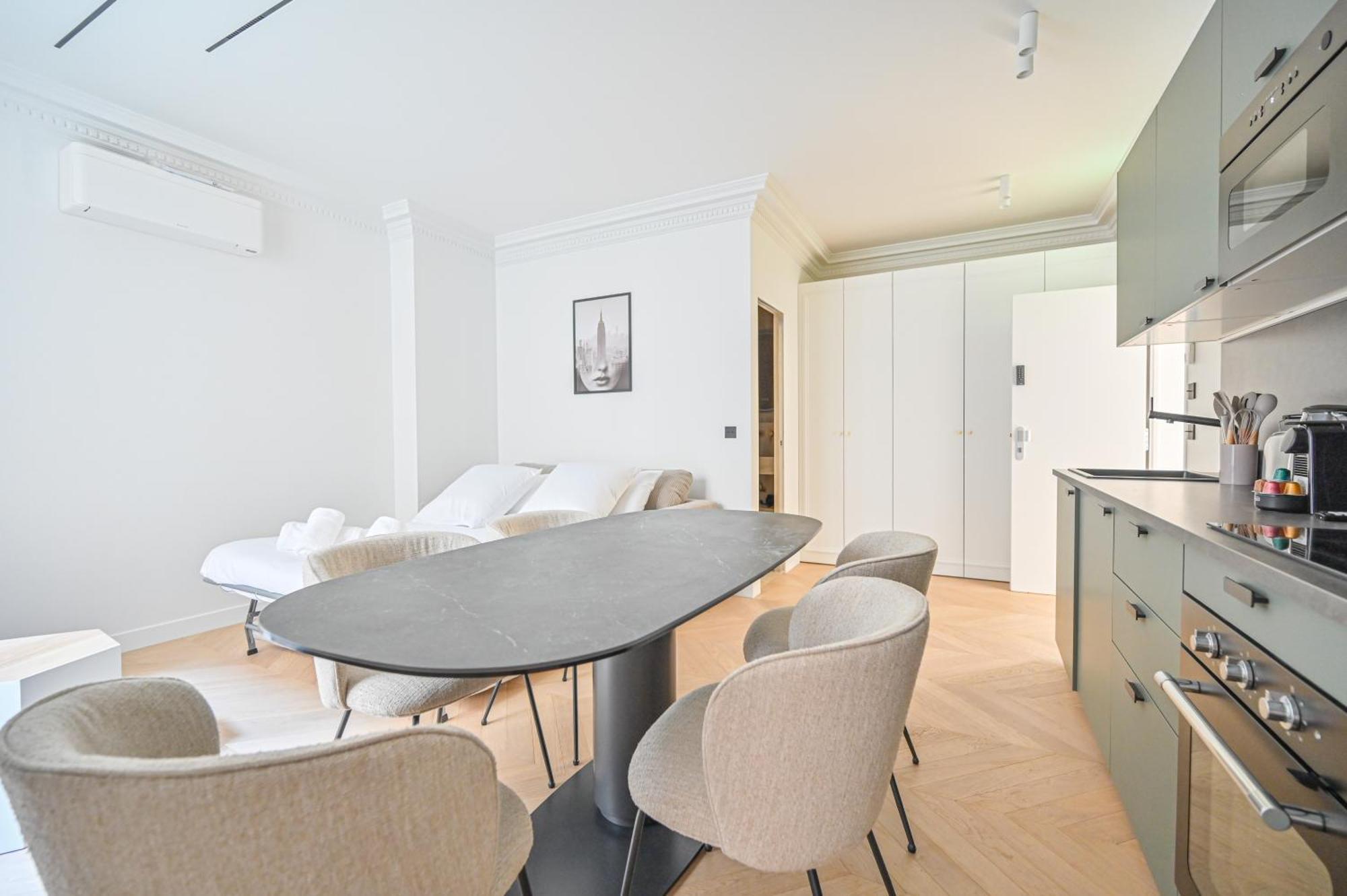 Sumptuous & Serene Parisian Flat Ngoại thất bức ảnh