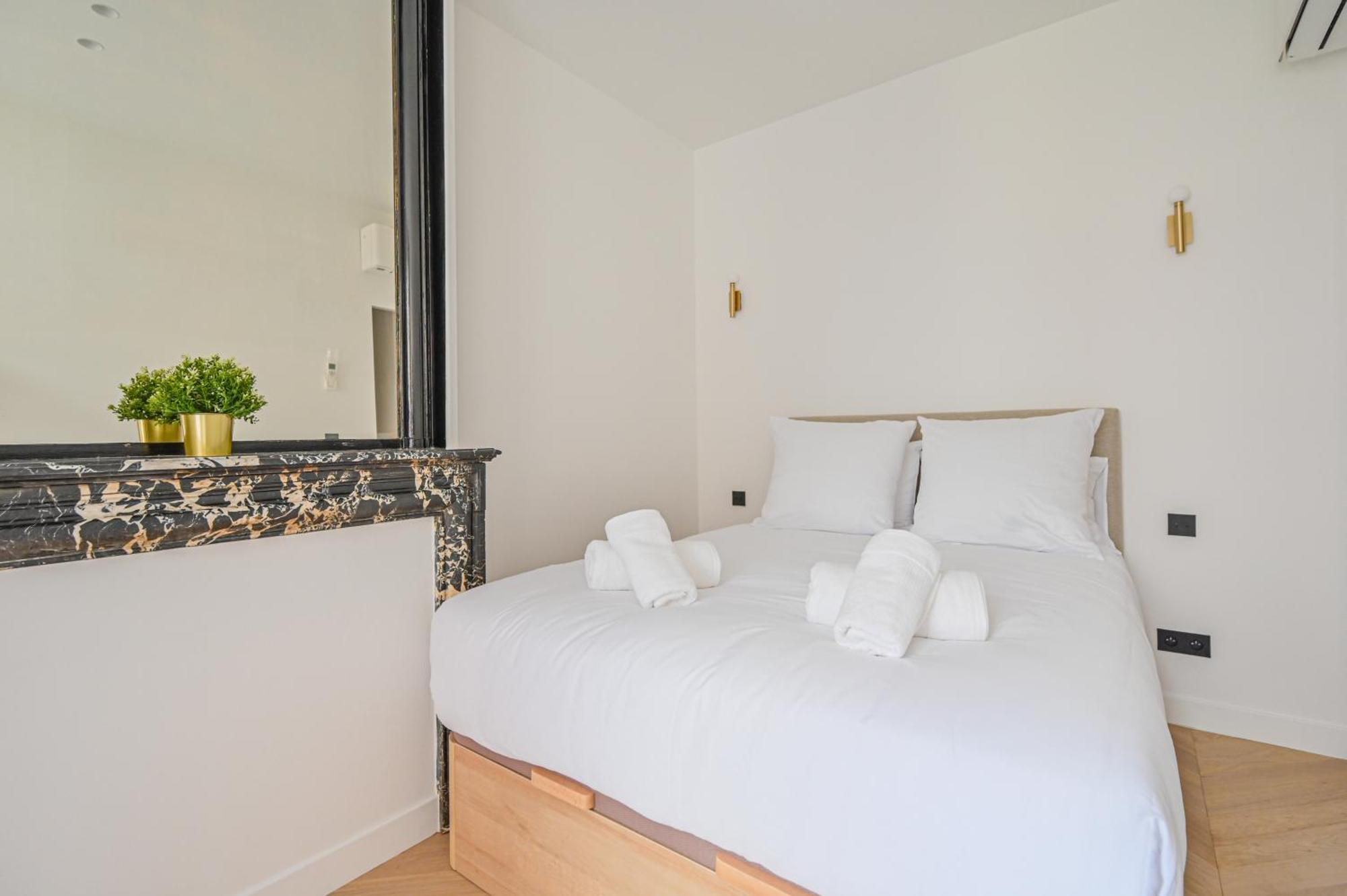 Sumptuous & Serene Parisian Flat Ngoại thất bức ảnh