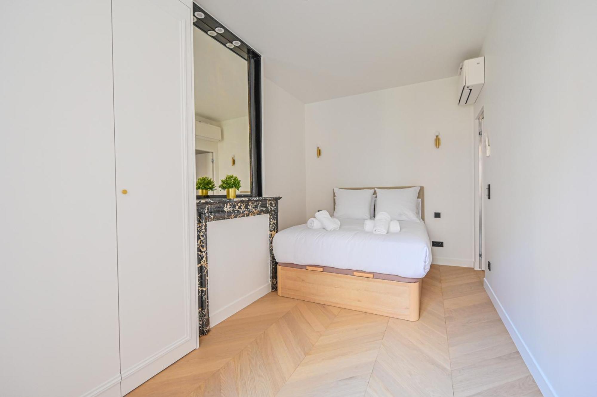 Sumptuous & Serene Parisian Flat Ngoại thất bức ảnh